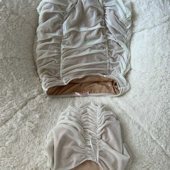 Cream Ruched Set - Picture 5 of 6